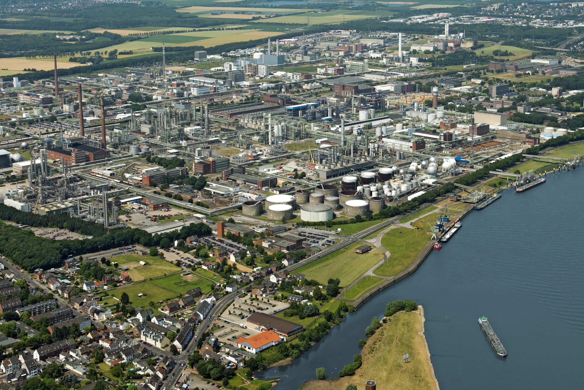 LanxessChempark_Dormagen_02.jpg